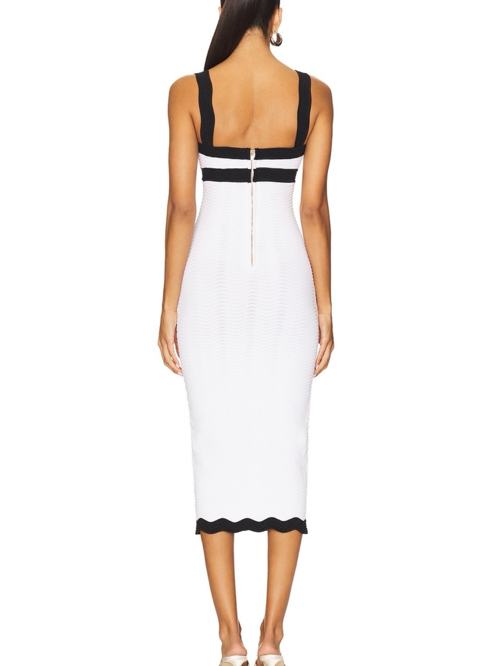 Sleeveless White Midi Dress with Black Trim and Cutout - Picture 4 of 6